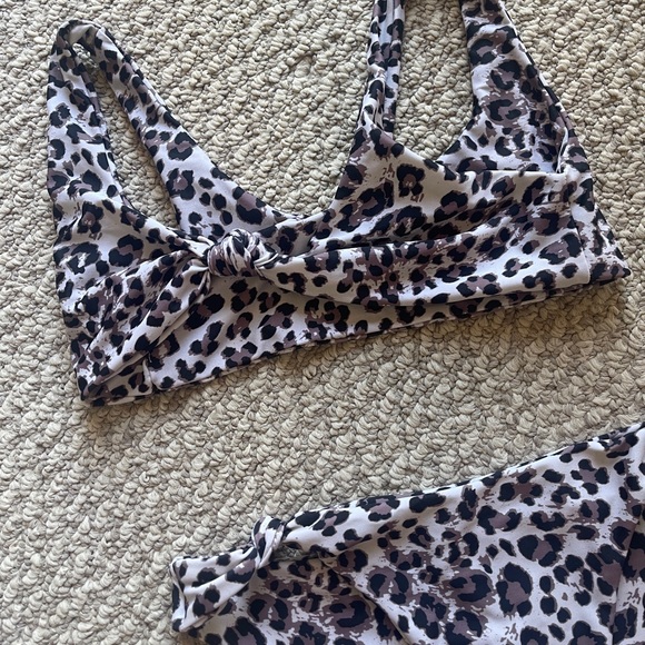 Leopard bikini - Picture 4 of 4